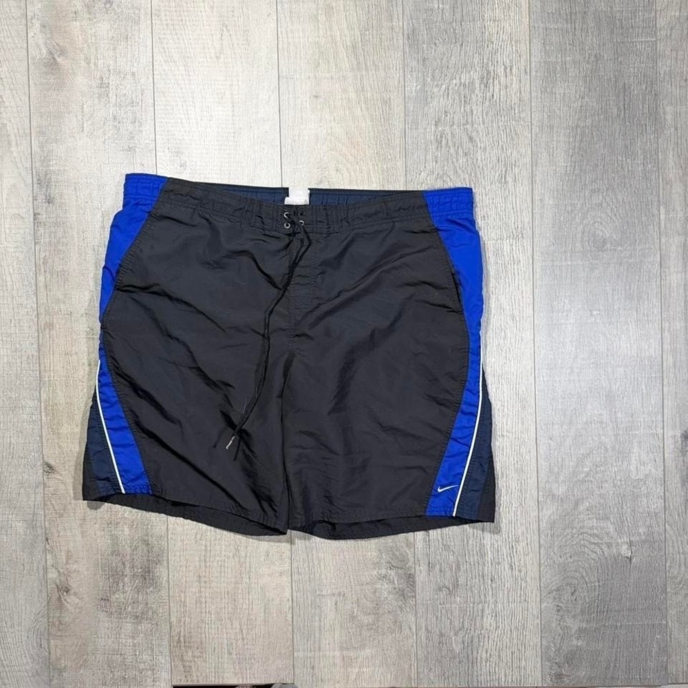 2000s‎ emo grunge essential blue and black striped Nike silver tag swim trunks